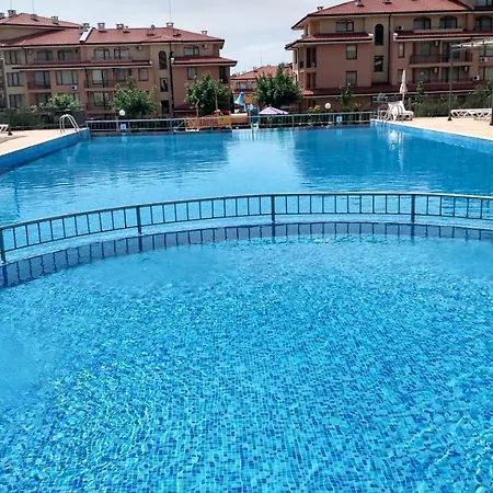 アパートホテル Sorrento Sole Mare 3*