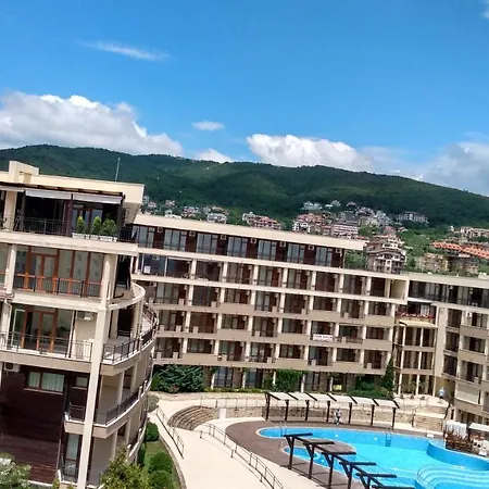 アパートホテル Sorrento Sole Mare 3*